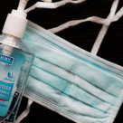 Cum îți protejezi sănătatea în pandemie? 3 produse pe care trebuie să le folosești