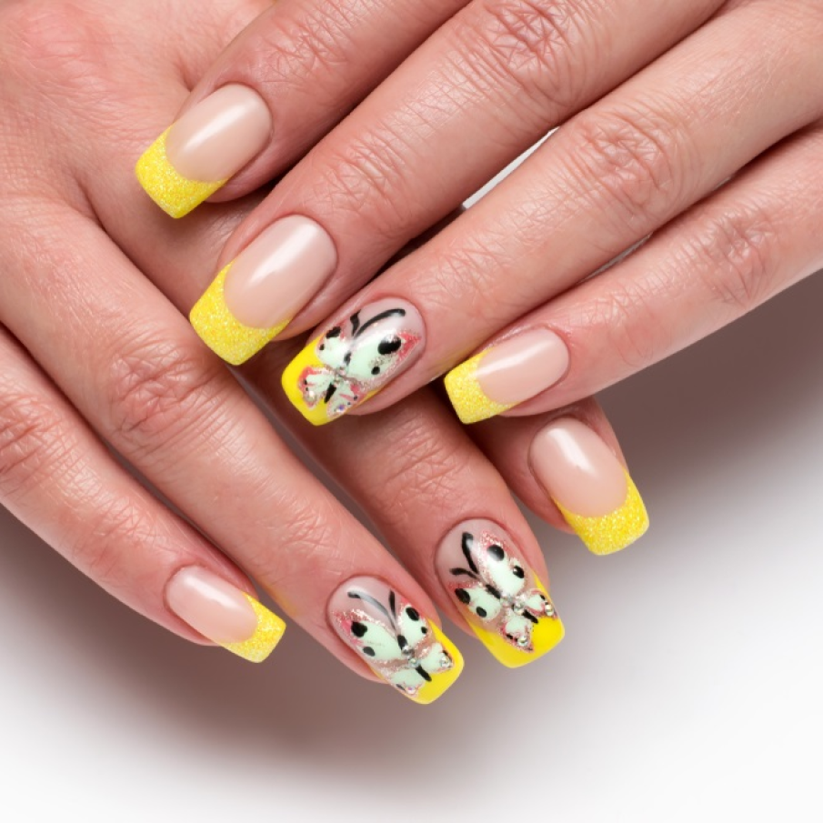  Manichiură cu cristale pentru vară 