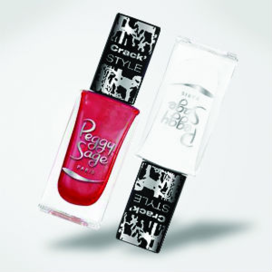 Lac de unghii in culorile martisorului