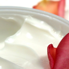 7 creme de corp de la branduri de top pentru ingrijire delicata