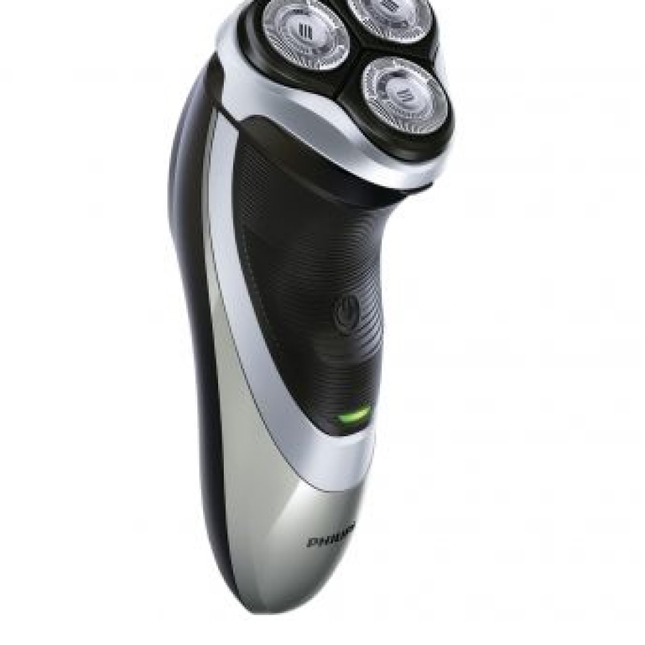 Cadou de Paste pentru EL: Aparat de ras Philips PT860/16