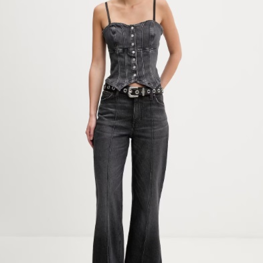 10 modele de jeanși cu o croială de pantalon 