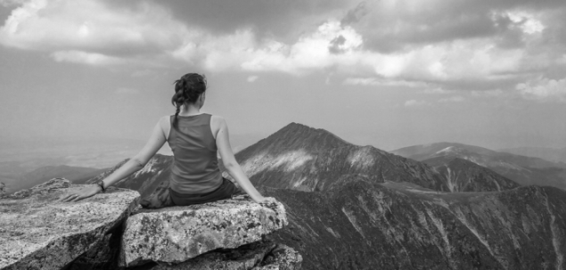 S-au inventat calatoriile interstelare. Ajungi pe o planeta necunoscuta. Ce culoare crezi ca are cerul acestei planete?