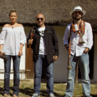  Doua fete sunt condamnate la duel, la Miss fata de la tara 