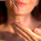 Tratamente naturiste pentru cuticule rebele și unghii fragile: remedii simple care redau frumusețea mâinilor
