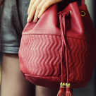 Genți de umăr: 7 modele inedite pe care trebuie sa le ai