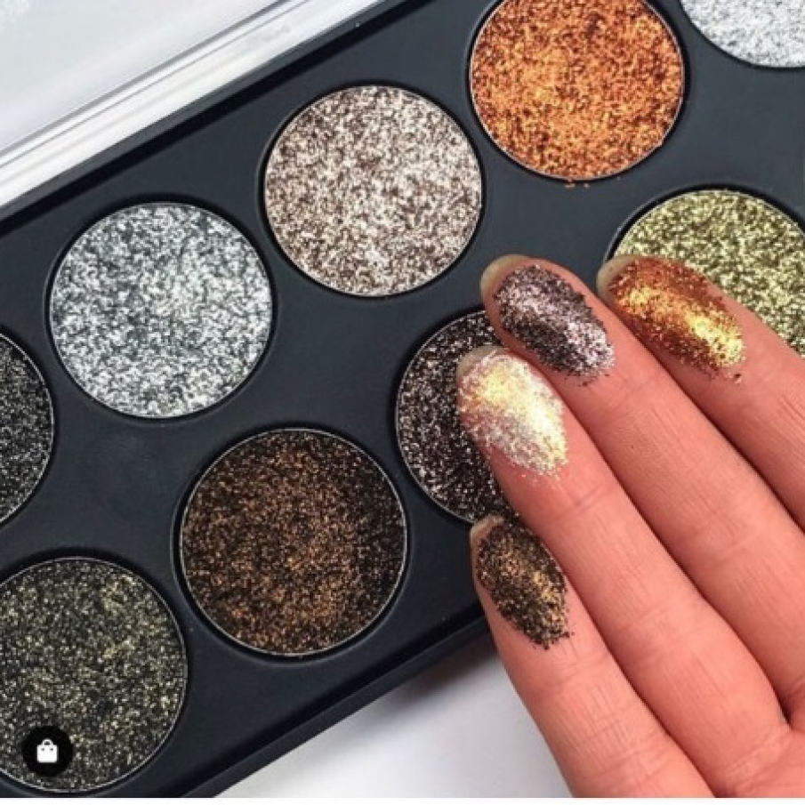 Paleta Technic Glitter Palette, Star Dust. Nuanțe multicolore, cu aspect metalizat 