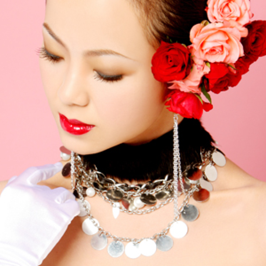 Coafura inspirata din stilul gheiselor 