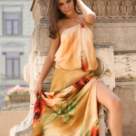 23 de rochii cu imprimeuri florale deosebite 