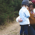 Mama de fata: 7 lucruri pe care sa i le spui fetitei tale si care ii vor folosi toata viata