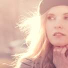 Traieste, reflecteaza, iarta, iubeste, razi! 5 feluri in care poti castiga in intelepciune in fiecare zi