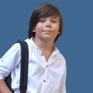 Are doar 10 ani, dar gândește ca un inginer și joacă precum un actor. Povestea elevului Damian Roșca,
