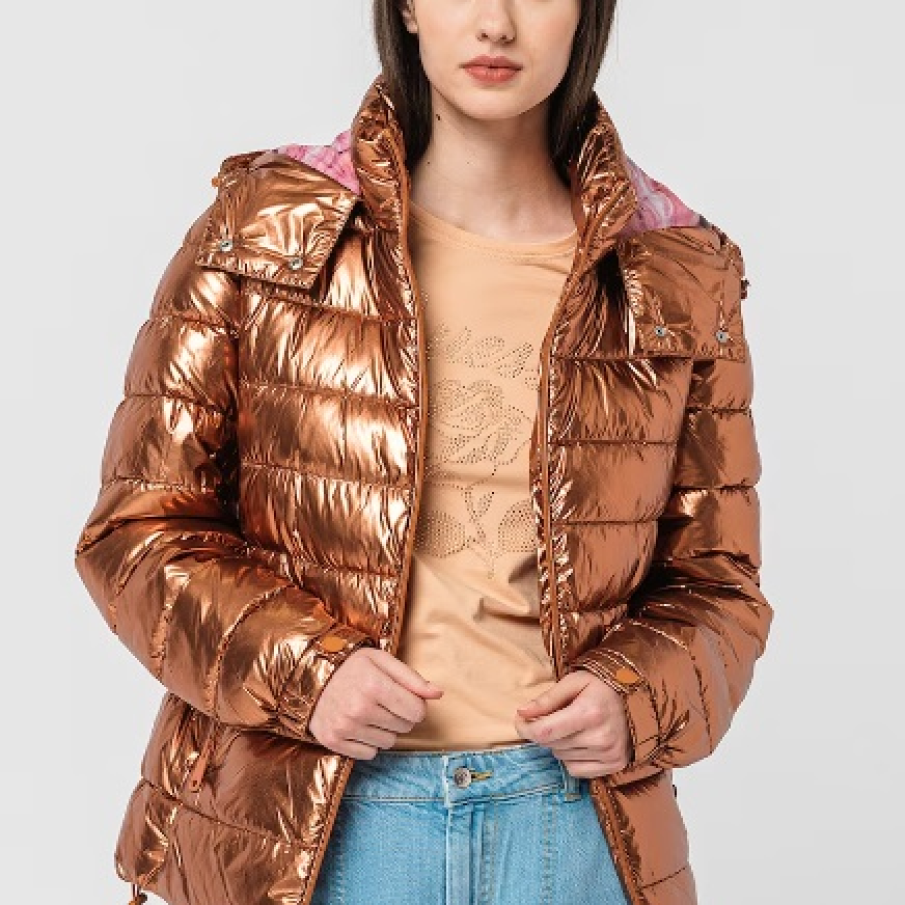 Geacă Guess Jeans cu aspect matlasat metalizat, în nuanță de maro bronz 