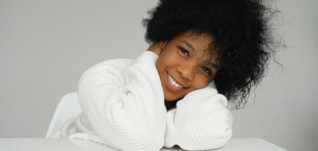 Dar in acest moment?