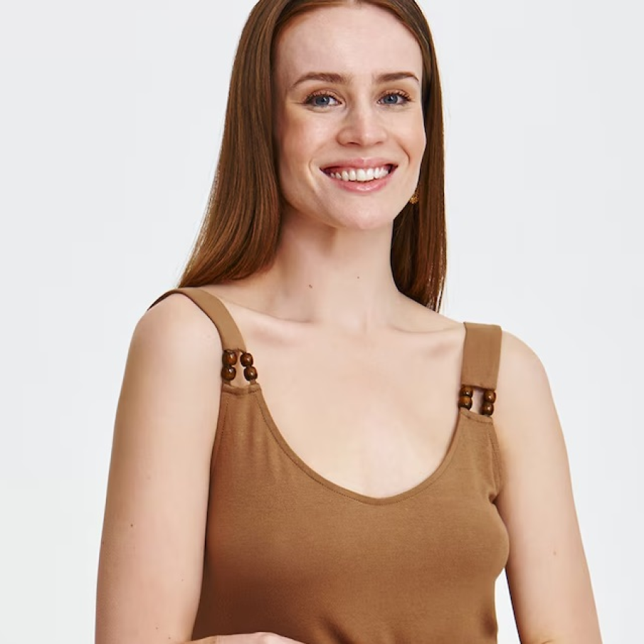 10 accesorii și piese vestimentare cu mărgele, un trend încântător al verii 2025 