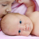 10 Produse indispensabile pentru proaspete mamici