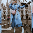 Ținutele feminine în straturi tip layering sunt perfecte acum!