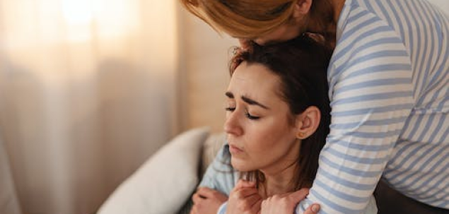 Cand vad o persoana trista, vreau sa o fac sa se simt mai bine cu orice pret. 