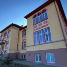 Copiii din Daneș pot numi acasă școala renovată de un ONG cultural 