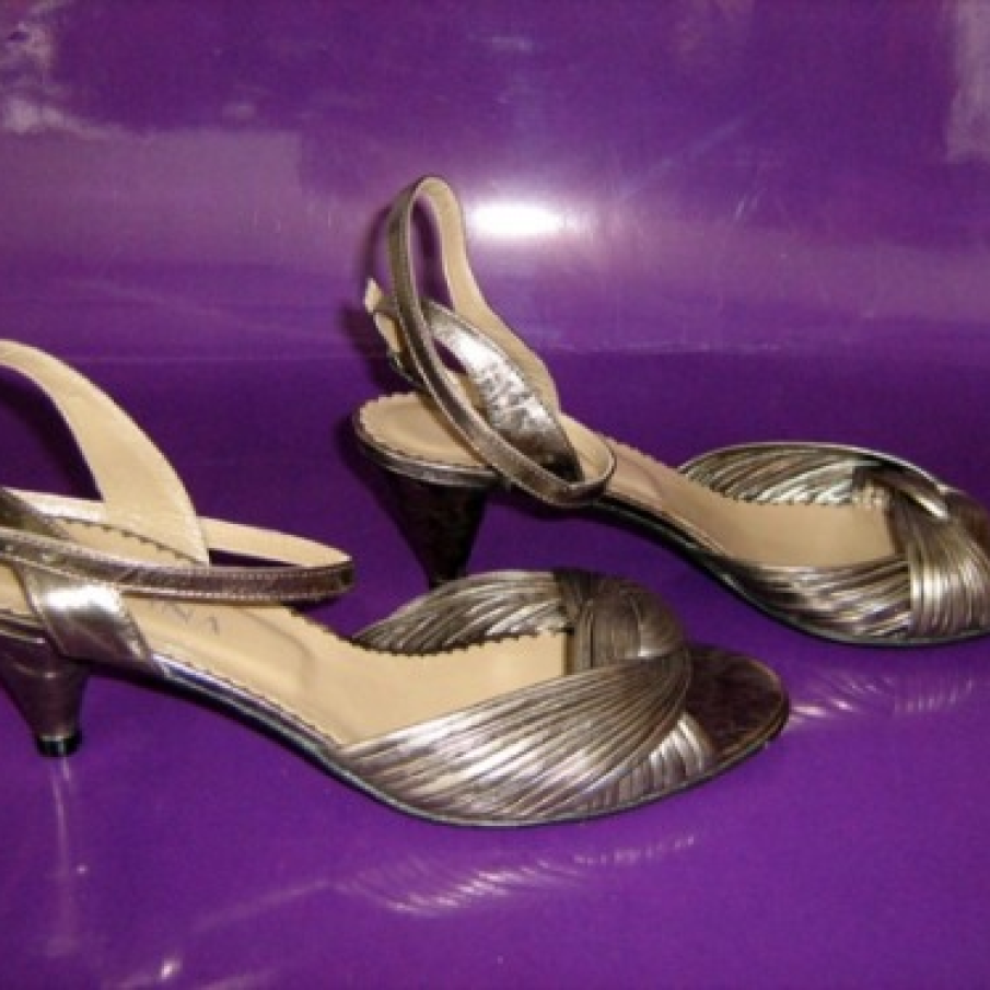 Sandalute ultraelegante 