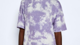 Tricou lejer Noisy May cu aspect tie-dye, ce combină albul cu o superbă nuanță de violet prăfuit 