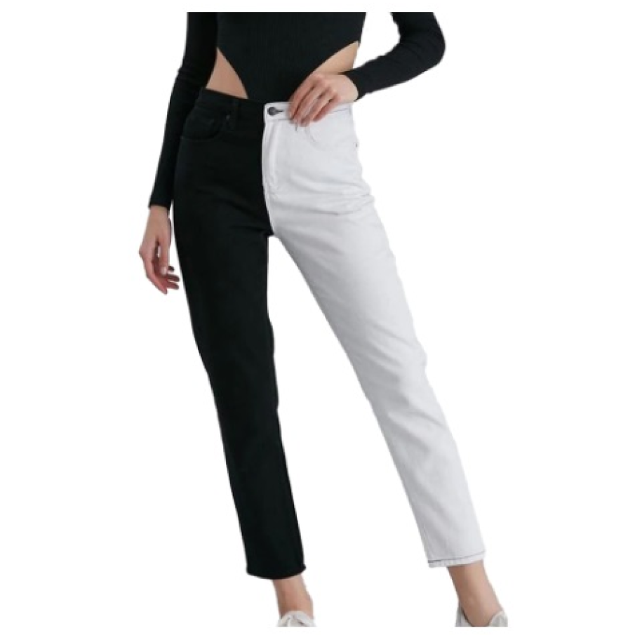 Blugii peticiti sau fabricati din mai multe petice de materiale si culori reprezinta o varianta interesanta de jeansi daca v-ati saturat de cei intr-o culoare uni si va doriti altceva.