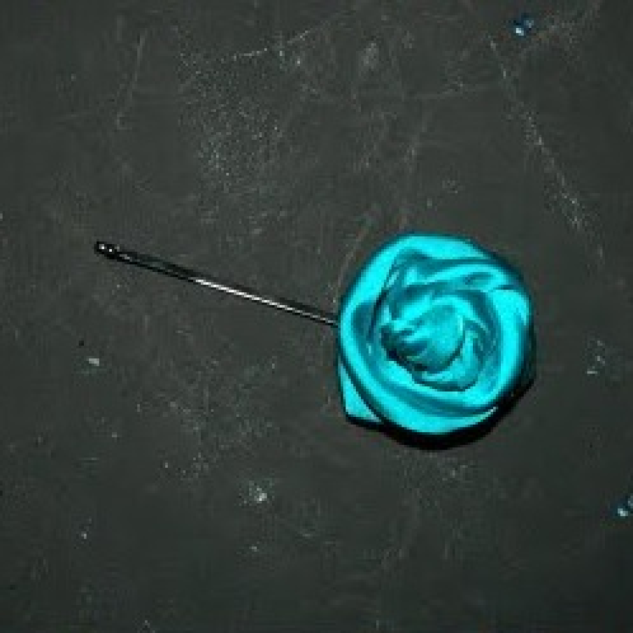 Agrafa din matase naturala turcoise