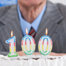 Cum sa atingi 100 de ani: 7 secrete de viata de la CENTENARI 