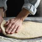 Cum se face aluat de pizza -ghid pas cu pas pentru o pizza perfectă acasă