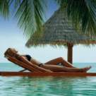 Sindromul Paradisului: De ce am sta sa plangem fericirea celor bogati?