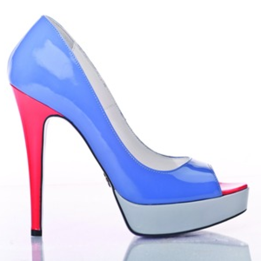 Pantofi pumps decupati