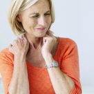 4 dureri frecvente pe care le ignoram si care semnaleaza afectiuni grave. Le recunosti? 