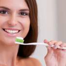 Cele mai frecvente motive ale sângerării gingiilor la periaj