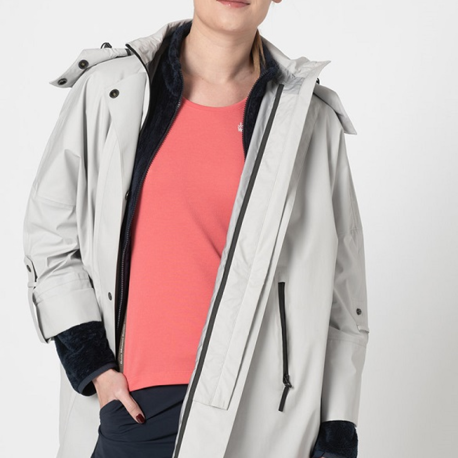 Jachetă impermeabilă gri deschis Jack Wolfskin, uni, cu glugă și fermoar, este perfectă pentru zilele cu ploaie 