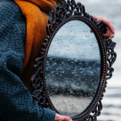 Oglinzile Eseniene: Cum atragem persoanele potrivite