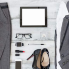 Eleganță și simt estetic: 5 ținute office pentru birou 