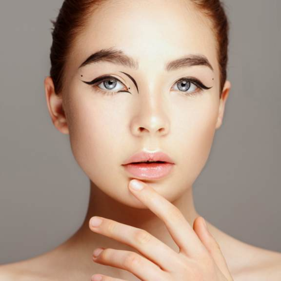 Linii de tus creative 