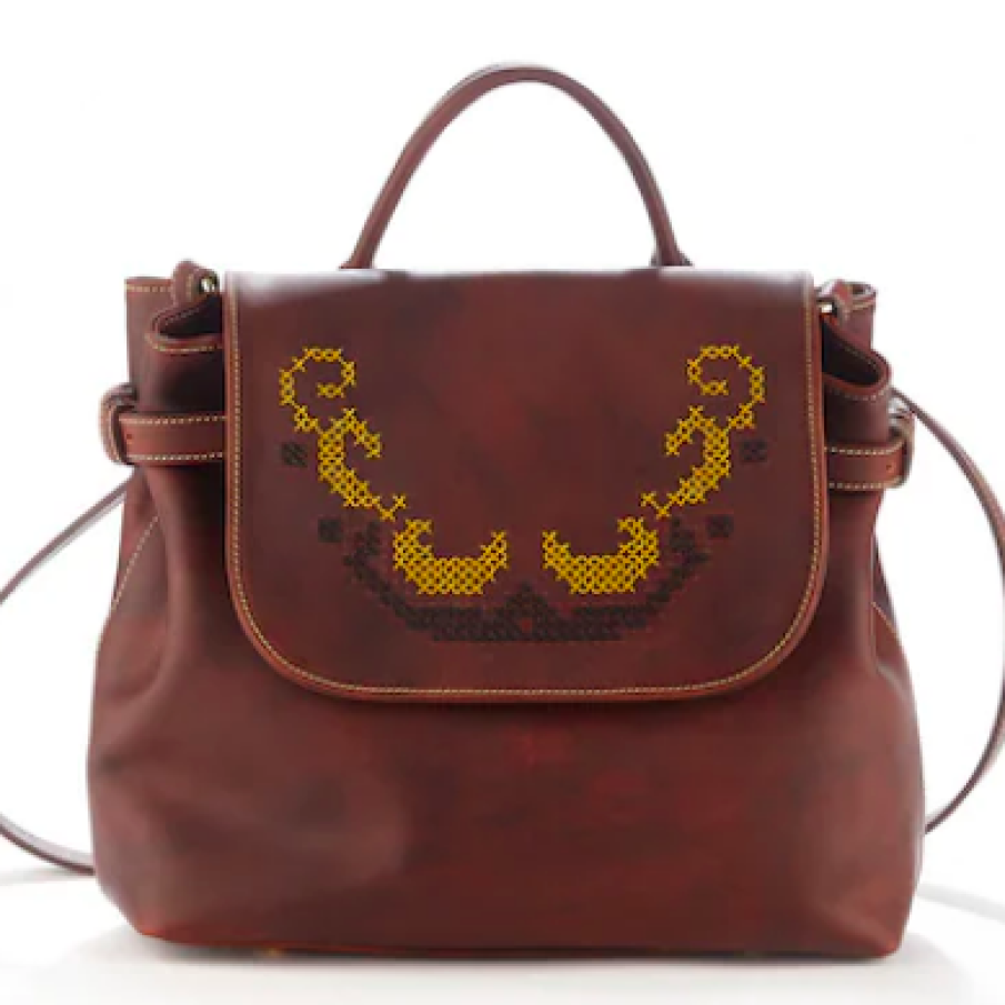 Geantă tip rucsac brodată manual, RENA model Dida maro-cognac, din piele naturală