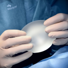 Mărirea sânilor: 10 mituri despre implanturile mamare