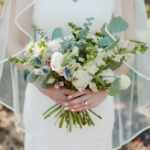 Eleganță redefinită: Ce aduce anul 2025 în moda rochiilor pentru momente de neuitat