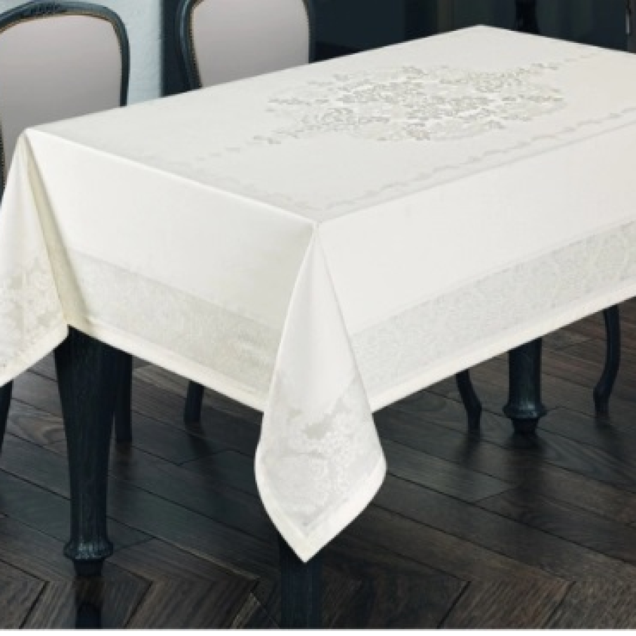 Față de masă crem Jumbo, teflonată și impermeabilă, cu dimensiuni de 160 x 350