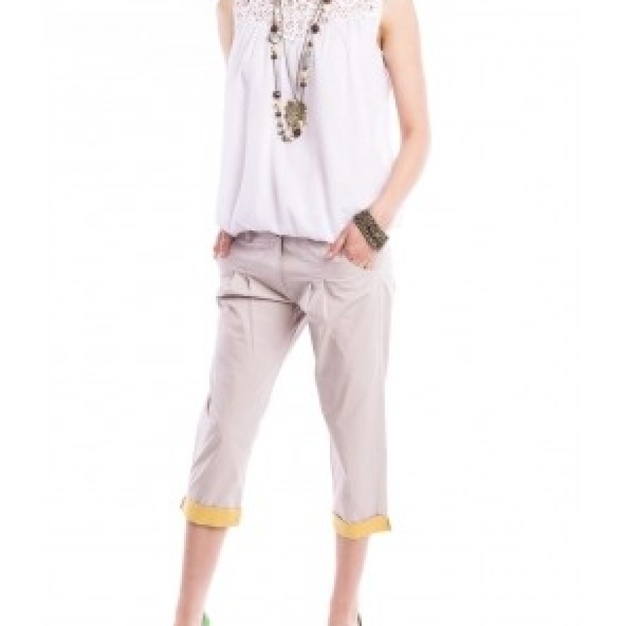 Pantaloni trei sferturi cu manseta galbena