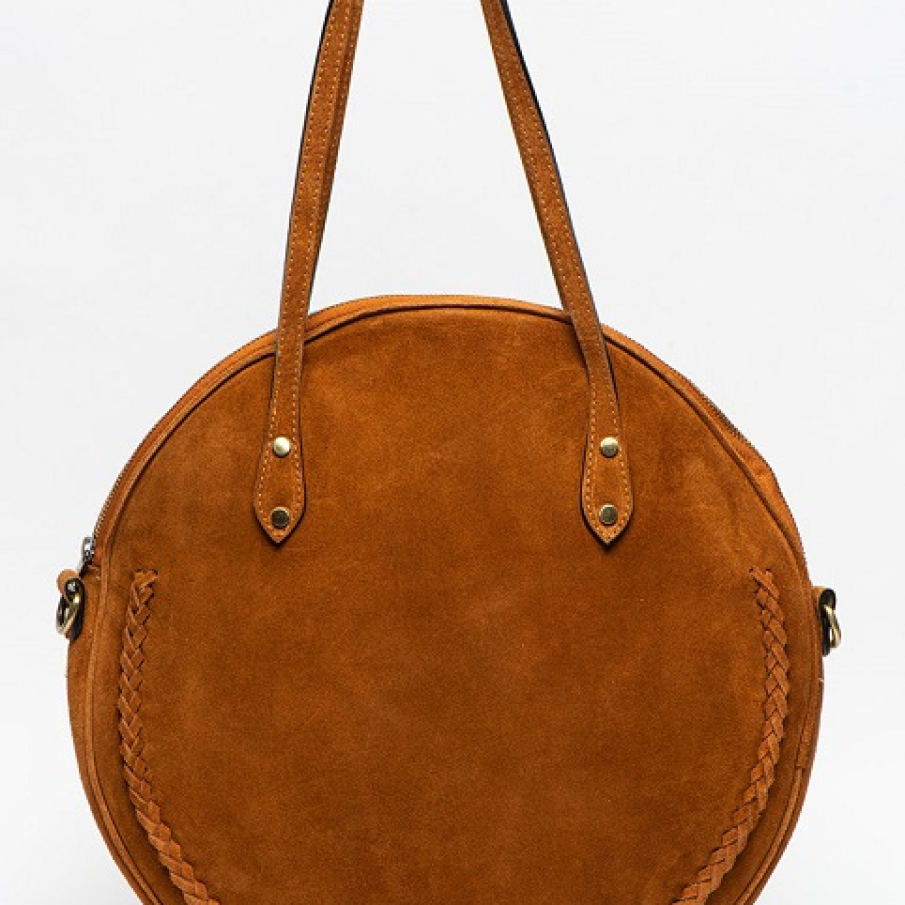 Geantă rotundă Antonia Moretti, într-o superbă nuanță de maro scorțișoară, cu baretă lungă pentru a fi purtată lejer pe umăr. 