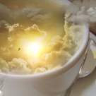 Soarele a iubit Luna atat de mult incat a murit in fiecare noapte doar ca sa o lase pe ea sa fie 