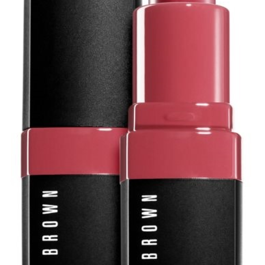 Ruj hidratant Bobbi Brown care evidențiază perfect buzele, are o culoare vibrantă și intensă și efectul unui balsam de buze. Formula sa conține vitamina E, C și ceară de albine.