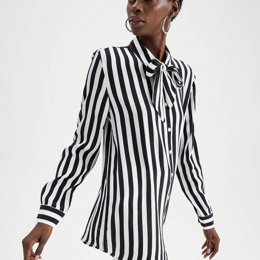 Cămașă cu imprimeu tip zebră și guler cu fundă 