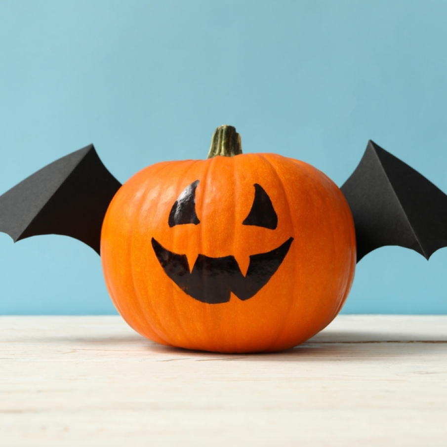 Idee pentru Dovleacul de Halloween - Dovleac liliac