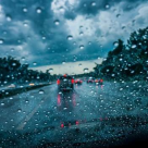 Sfaturi pentru condus în condiții grele - carosabil ud, ceață, altitudini mari