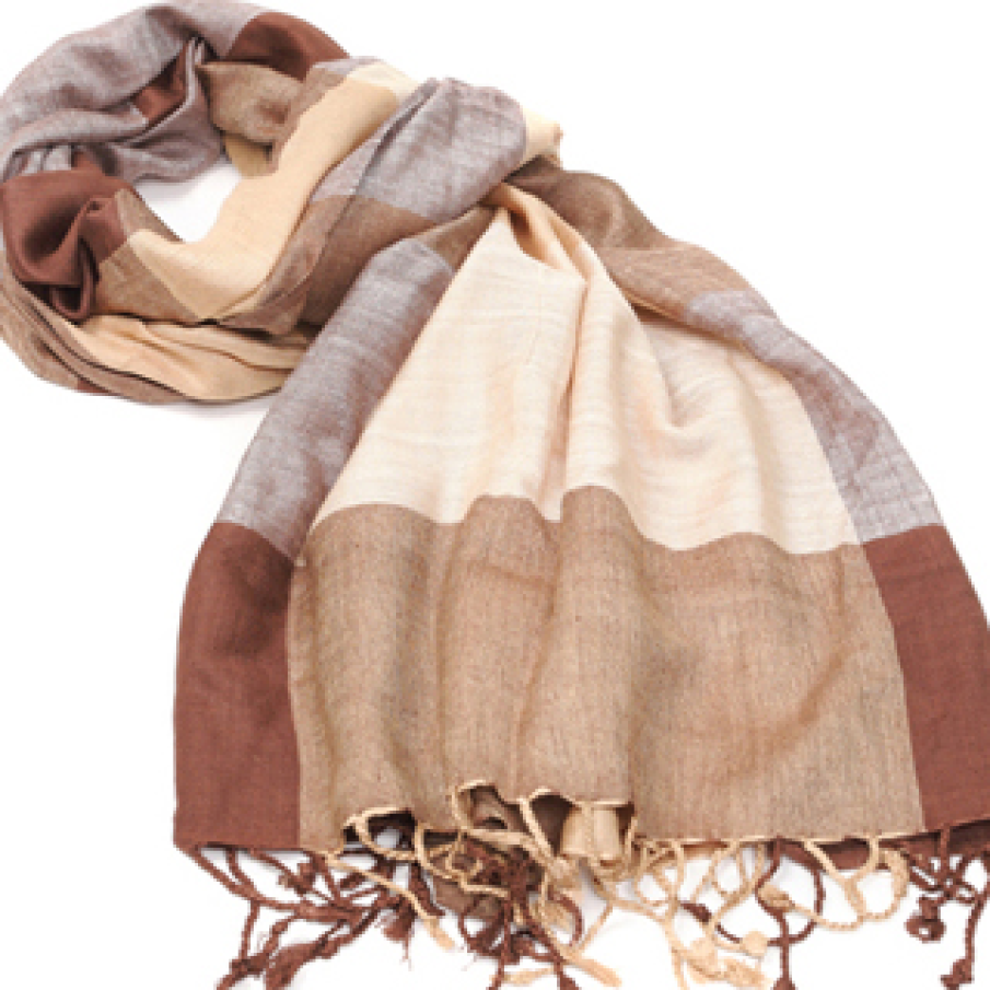 Esarfa in tonuri de maro