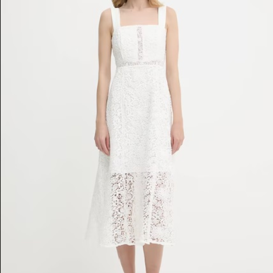 10 piese vestimentară de și cu dantelă, cel mai romantic trend al sezonului